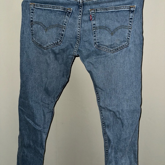 Levi’s jeans light blue. Size Men 28x30. Excellent condition. - Picture 6 of 7